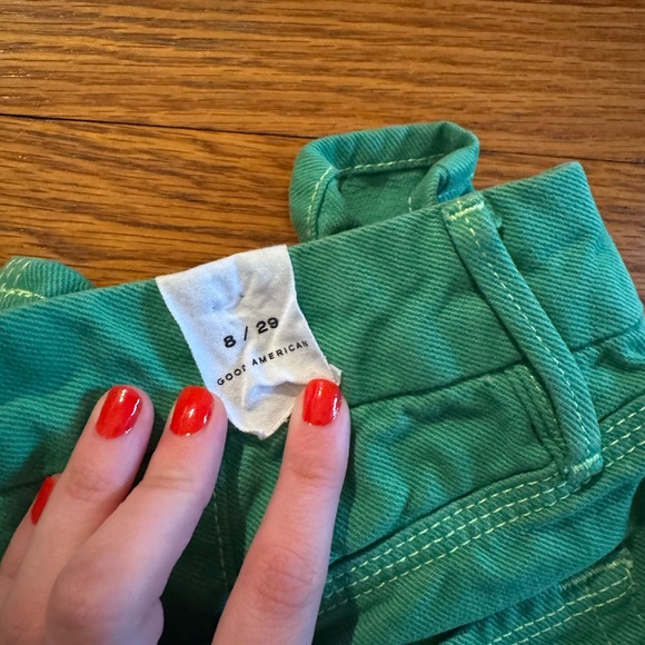 Good American Good '90s Jeans in Green - Picture 5 of 7